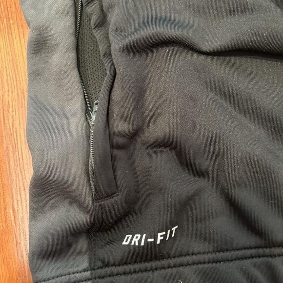 Nike Men's Black and Grey Zip Up Jacket - Picture 5 of 7